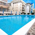 Sea View With Swimming Pool Apartment *