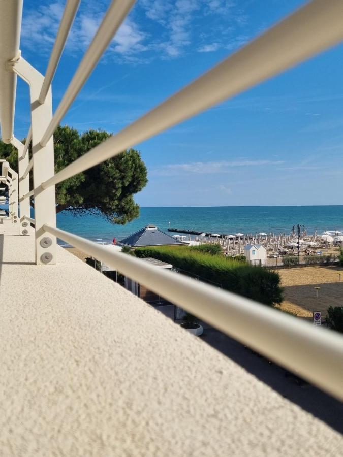 Appartamento Sea View With Swimming Pool