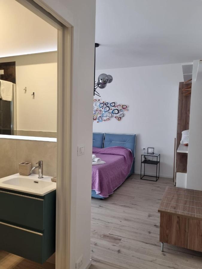 Appartamento Sea View With Swimming Pool